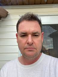 I've crashed and I'm drowning, the world seems against me and I drink to  cope. I want to be happy and sober