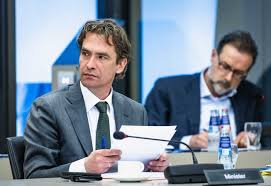 As a member of the people's party for freedom and democracy (volkspartij voor vrijheid en democratie) he has been an mp since 20 september 2012. Minister Verbaasd Over Nam Baas Die Zegt Dat Versterking Groningse Huizen Niet Meer Nodig Is Foto Tubantia Nl