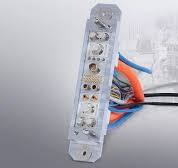 Robust docking frame with high tolerance compensation
