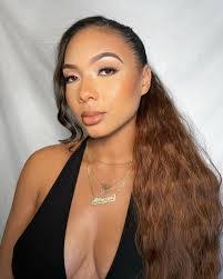 Alexus Gordon's Instagram, Twitter & Facebook