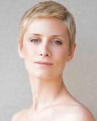 Our guest artist for this year is Chandra Moss-Thorne!  @chandramossthornedance Chandra Moss-Thorne began her dance training at the  School of Cleveland Ballet under the direction of Daniel Job and Nicole  Sowinska. Chandra