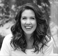 Belinda Bromilow's Instagram, Twitter & Facebook