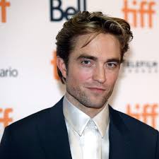 Robert douglas thomas pattinson was born may 13, 1986 in london, england, to richard pattinson, a car dealer importing vintage cars, and clare pattinson (née charlton), who worked as a booker at a. Robert Pattinson Thought The Response To Twilight Was Strange Teen Vogue