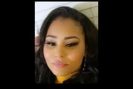 Kendra Shaffer's Instagram, Twitter & Facebook