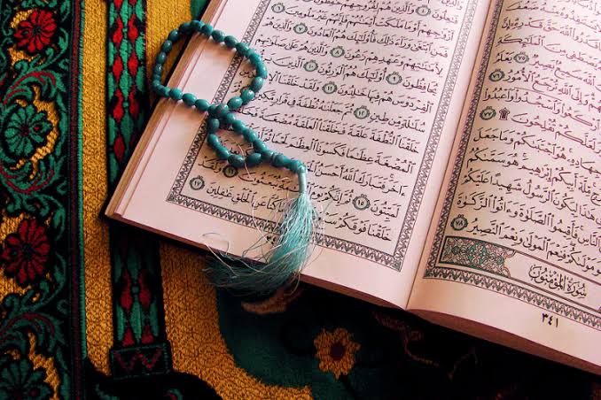 Yang Perlu Anda Ketahui tentang Al-Quran - Islami[dot]co