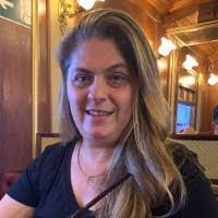 Hilary Beyer's Instagram, Twitter & Facebook