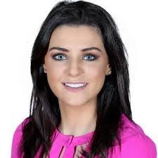 Lisa Lehane's Instagram, Twitter & Facebook