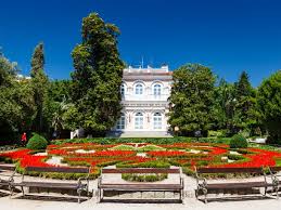 Detaljne informacije o banci, banke dolaze, adresa, broj telefona, radno vrijeme, upute. Opatija Garten Europa