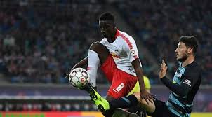Amadou haidara | rb leipzig | highlightsamadou haidara (born 31 january 1998) is a malian professional footballer who plays as a midfielder . Mali Derby Bayern Munich Rb Leipzig Amadou Haidara Imprime Ses Marques