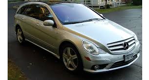 Looking For The Most Spacious Q Car Mercedes R63 Amg Hits The Auction Block Mercedes Mercedes Benz Car