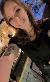 here for all the friday funnn til 3 🤑🤩 we have our space jam party later  tonight & the machines been