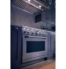 Maybe you would like to learn more about one of these? Zdp366npss Monogram 36 Dual Fuel Professional Range With 6 Burners Natural Gas Monogram Appliances