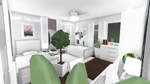There are a few options for every price range, including mansions this is a perfect house if you're looking for something cheap and modern. Bloxburg Builds Bloxburgbuilds Twitter Tiny House Layout Tiny House Bedroom Simple Bedroom Design
