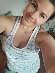 You've got invites, we've got leggings and bras.😀⁠ ⁠ #fanka #workout  #styled