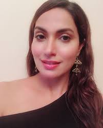 Every gift counts #thankyou @royal_stardust_creation #for #these #beautiful  #earrings #antique #finish #danglers #loveit #happy #appreciate #it  #earringsoftheday #handmade #designer #jewellery 😍