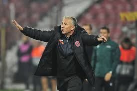 Dan petrescu a ajuns la un acord cu oficialii formației al nasr dubai din emiratele arabe unite și va lucra din nou în zona golfului persic. Fostul Antrenor Al Cfr Cluj Dan Petrescu Devine MarÅ£i CetÄƒÅ£ean De Onoare Al JudeÅ£ului Cluj