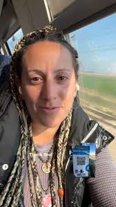 📍Ella Rock, Sri Lanka Traded the cold for some warm weather again. The  mountains of Asia were calling. #travel #travelblog #bloggerlife  #travellife #blessed #ella #srilanka