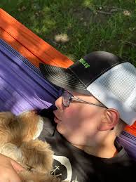 Young Boy Shows Kindness to Homeless Man in Pittsburgh