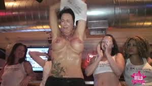 Ggw wet t shirt contest at spring break bar tequila frogs. Hot Teens In Spring Break Wet Tshirt Contest Kostenlos Im Grossen Archiv Von Pornos Ansehen Oyoh