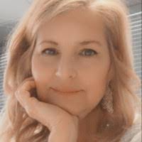 Angela Lagasse's Instagram, Twitter & Facebook