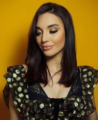 ☀️ kissed 📸 @camriceproductions Makeup @jennifersterger