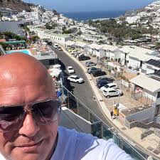 Where is best for Chinese food here? Either in Europa or commercial ? And  any pics of menu would be appreciated Thanks