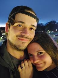 Kyle Cunningham (@cheeseisiffy)