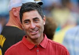 Aaron Maury's Instagram, Twitter & Facebook