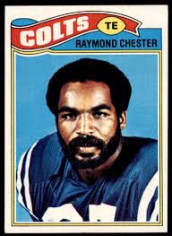 1977 Topps Raymond Chester Football Card Baltimore Colts #351