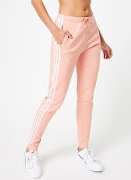 C'est aussi le joker idéal quand vous n'avez rien à vous mettre. Adidas Originals Regular Tp Cuf Sarenza Com Adidas Vetement Nike Sportwear Vetements Animales