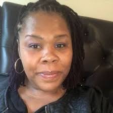 Joni Joyner (aboardandbeyondtravel)