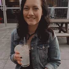 Danielle Geisel's Instagram, Twitter & Facebook