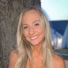 Madison Derryberry's Instagram, Twitter & Facebook