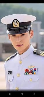 Cha Eun-woo official group