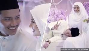 Meski sudah setahun berlalu majlis resepsi fattah amin dan fazura, kali ini bersama dengan peminatnya seramai 5,000 orang tetap diingati dek keindahan majlis mereka. Video Sekitar Majlis Pernikahan Fattah Amin Dan Fazura Ditonton Lebih 2 Juta Kali The Reporter