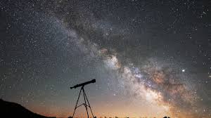 Other names for this full moon are sprouting grass moon, fish moon, hare moon, egg moon, and paschal moon. Sternschnuppen Im April 2021 Rosa Supermond Und Co Diese Spektakel Durfen Sie Nicht Verpassen News De