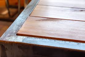 combining paint colors with knotty pine