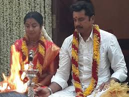 Radhika was married to pratap pothen, whom she divorced after 11 years of marriage and then married a british citizen richard hardy, with whom. Raadhika And Sarathkumar 2nd Marriage Photos