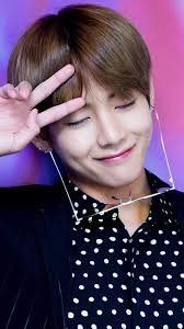 Upload your own image, resize it, and add other elements such as text, shapes, and borders to craft your virtual representation. Bts Kim Taehyung V Kim Taehyung V Cute Pictures Cuteness Overlard Army S Amino