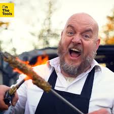 Power tool utensils and a new Vauxhall Vivaro as a kitchen…watch Chef  George Egg make the ultimate lunch! 🛠