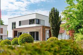The property is situated 1 km from ulm city centre and 60 km from memmingen airport. Musterhausausstellung Fertighaus Ulmer Hausbaucenter