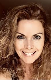 Vanessa Tierney's Instagram, Twitter & Facebook