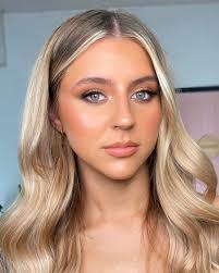 Claudia Cristea's Instagram, Twitter & Facebook