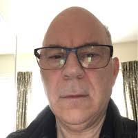 50+ perfiles de «Mike Topper»