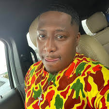 Lashell Brown's Instagram, Twitter & Facebook