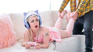 Porn gamer