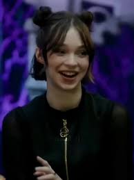 Emma Myers' Adorable Hairstyle Ideas