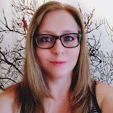 Amy Galarneau's Instagram, Twitter & Facebook