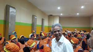 Update loker di tegal bulan ini untuk anda yang membutuhkan info lowongan pekerjaan terkini untuk wilayah tegal. Di Pabrik Teh Legendaris Ini Ganjar Ungkap Minuman Yang Paling Disukai Megawati Tribun Jateng