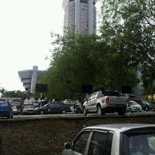 Kelab golf sultan abdul aziz shah 2.1 km. Bangunan Sultan Salahuddin Abdul Aziz Shah 2 Tips